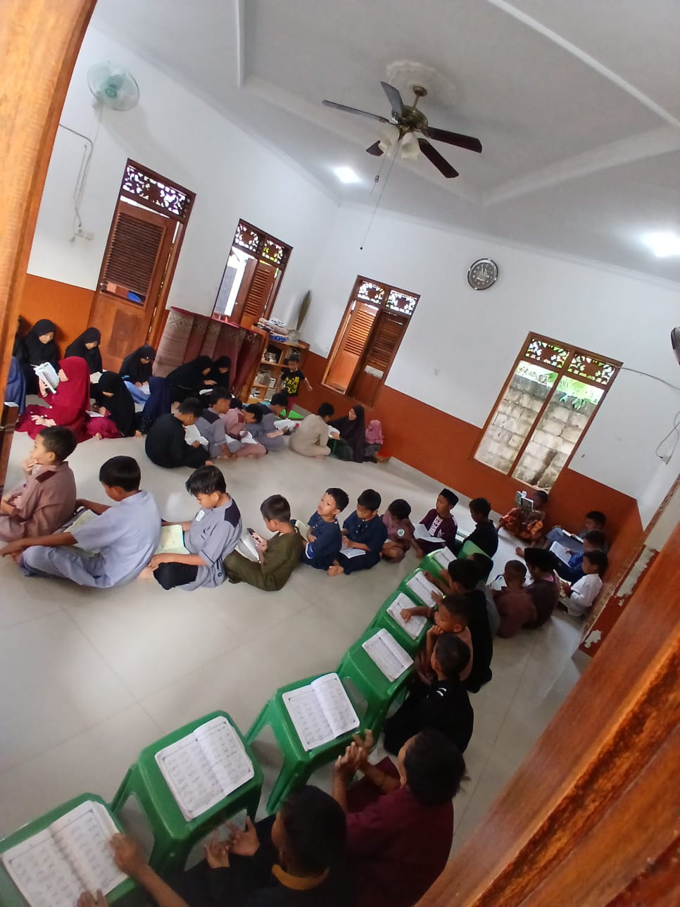 Bantu 20 Santri Yatim & Dhuafa Ponpes Do'a Ummi Tetap Belajar dan Menghafal Al-Qur'an